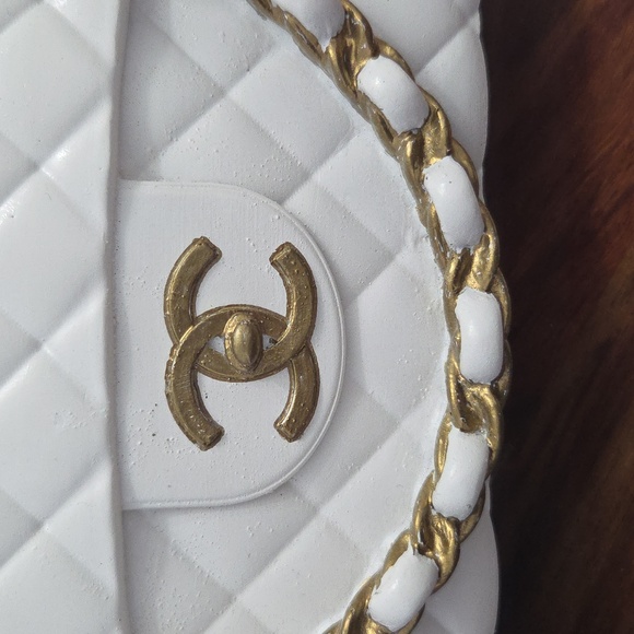 White Quilted Bag Vase - Picture 7 of 7